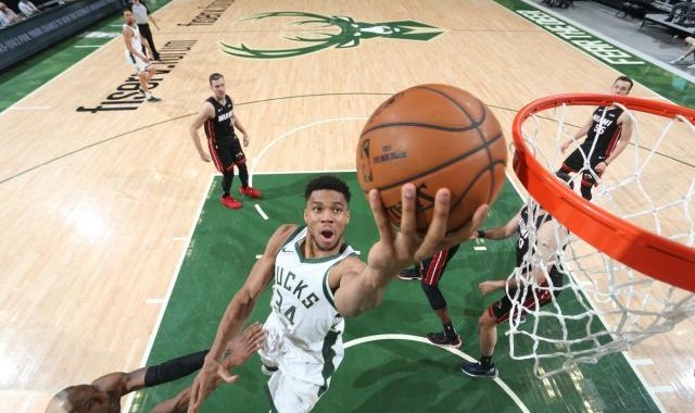 华体会体育官网-时隔一年再度交锋热火 字母哥脑海中只有复仇